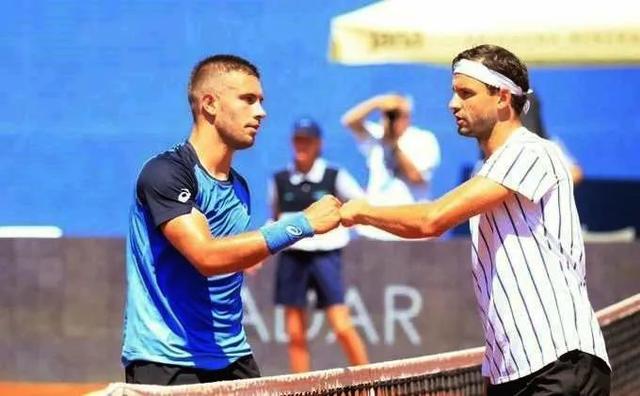 正是球队重 正是球队重