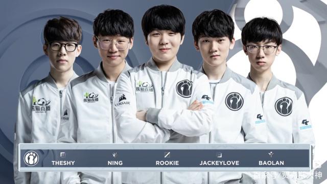 更是动情地 更是动情地