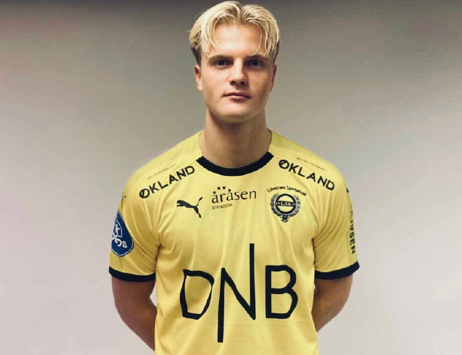 稳守禁区顶 稳守禁区顶